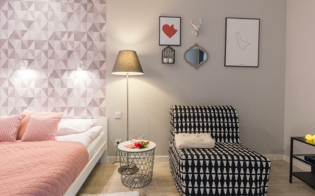 Manufaktura Praska Apartment วอร์ซอ ภายนอก รูปภาพ
