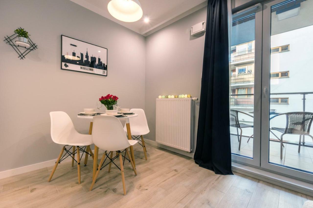 Manufaktura Praska Apartment วอร์ซอ ภายนอก รูปภาพ